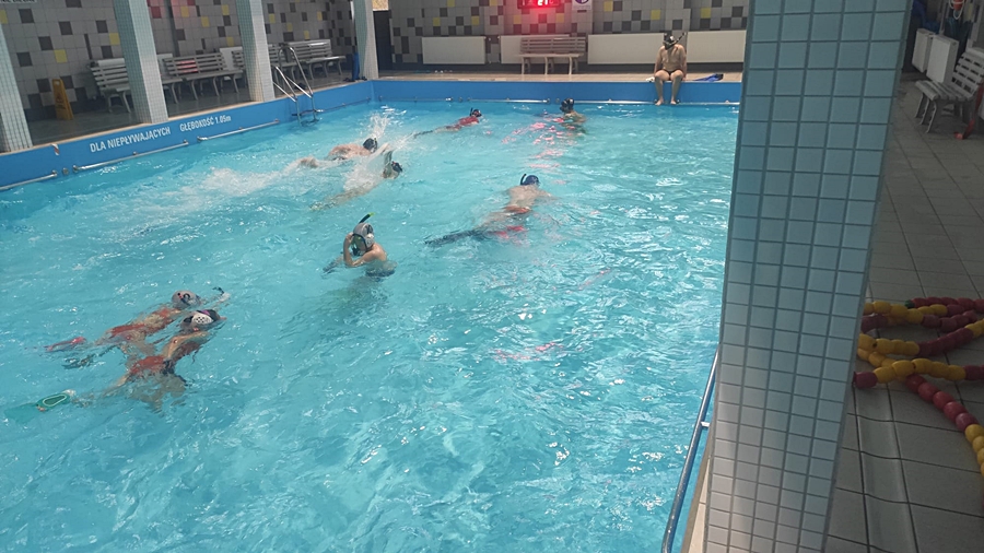 Hokej pod wodą Walenie Siemianowice Śląskie Trening 5 XI 2022. Koniec Walenia czyli Amatorska Liga Hokeja Pod Wodą